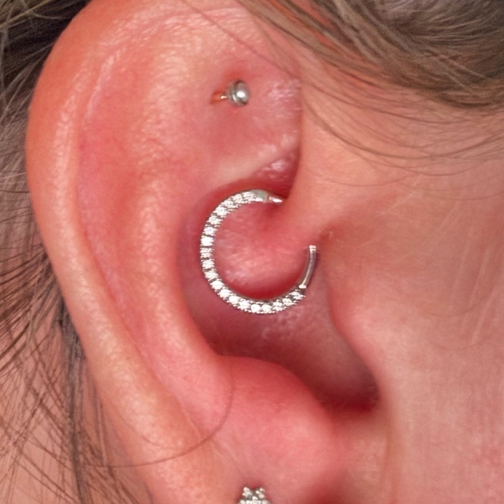 FINAL PRICE DROP! Maria tash 18k white gold 9.5mm diamond clicker. PRICE FIRM!